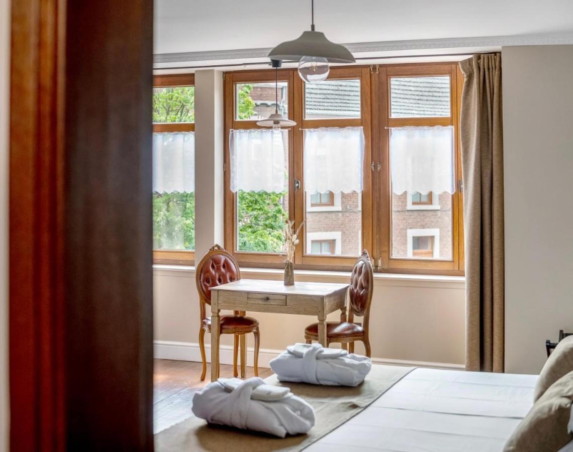 Bed and Breakfast Cafe Rene Борґлон Екстер'єр фото